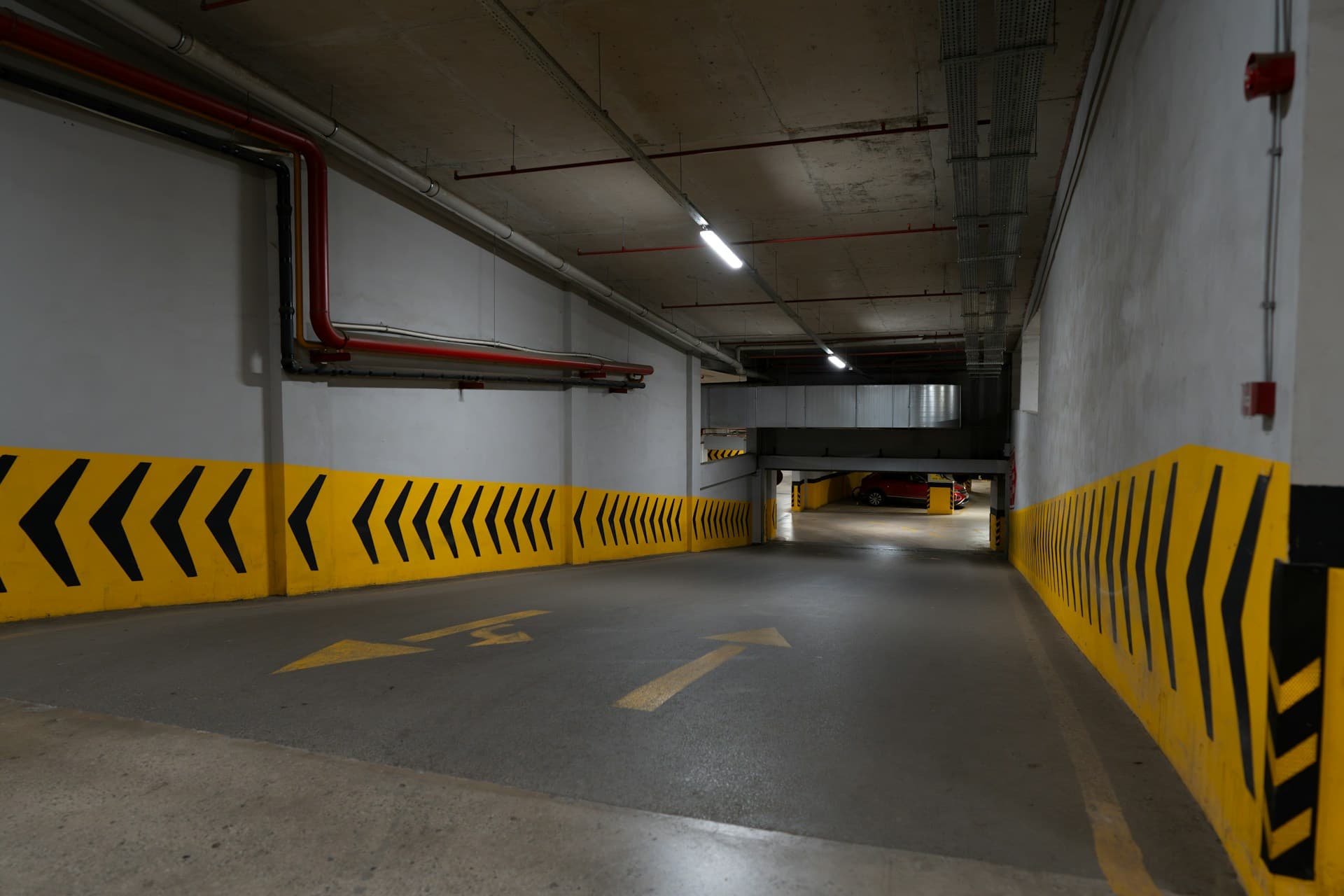Effective Ways to Spot Underground Leaks on Large Properties